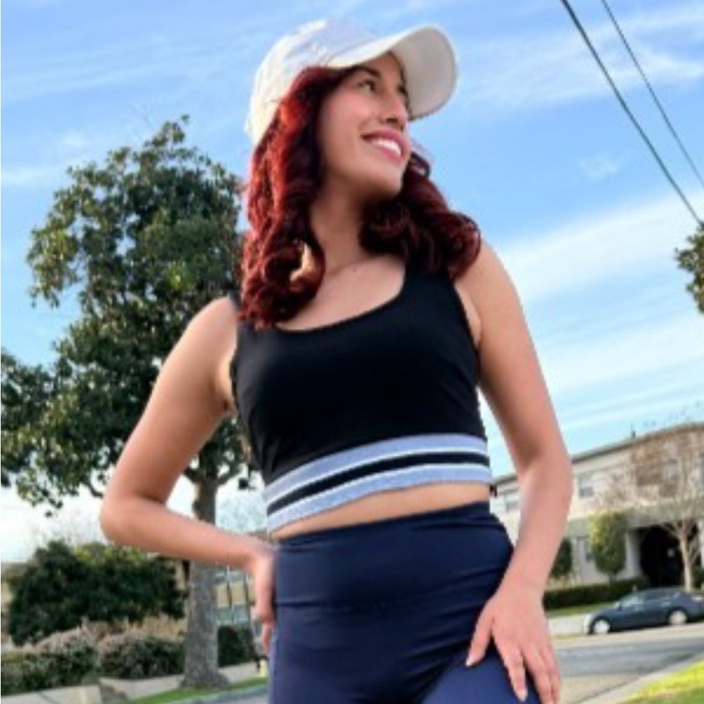 VELA Basic Sport Cropped Top Tank Color-Block Sleeveless Wide Straps Blk Various